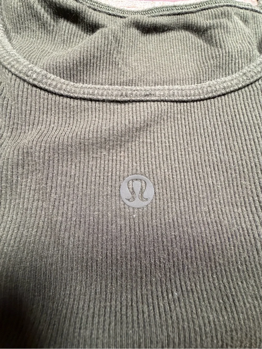 Lululemon LA Front Cut-Out Crop Tank - Olive Green